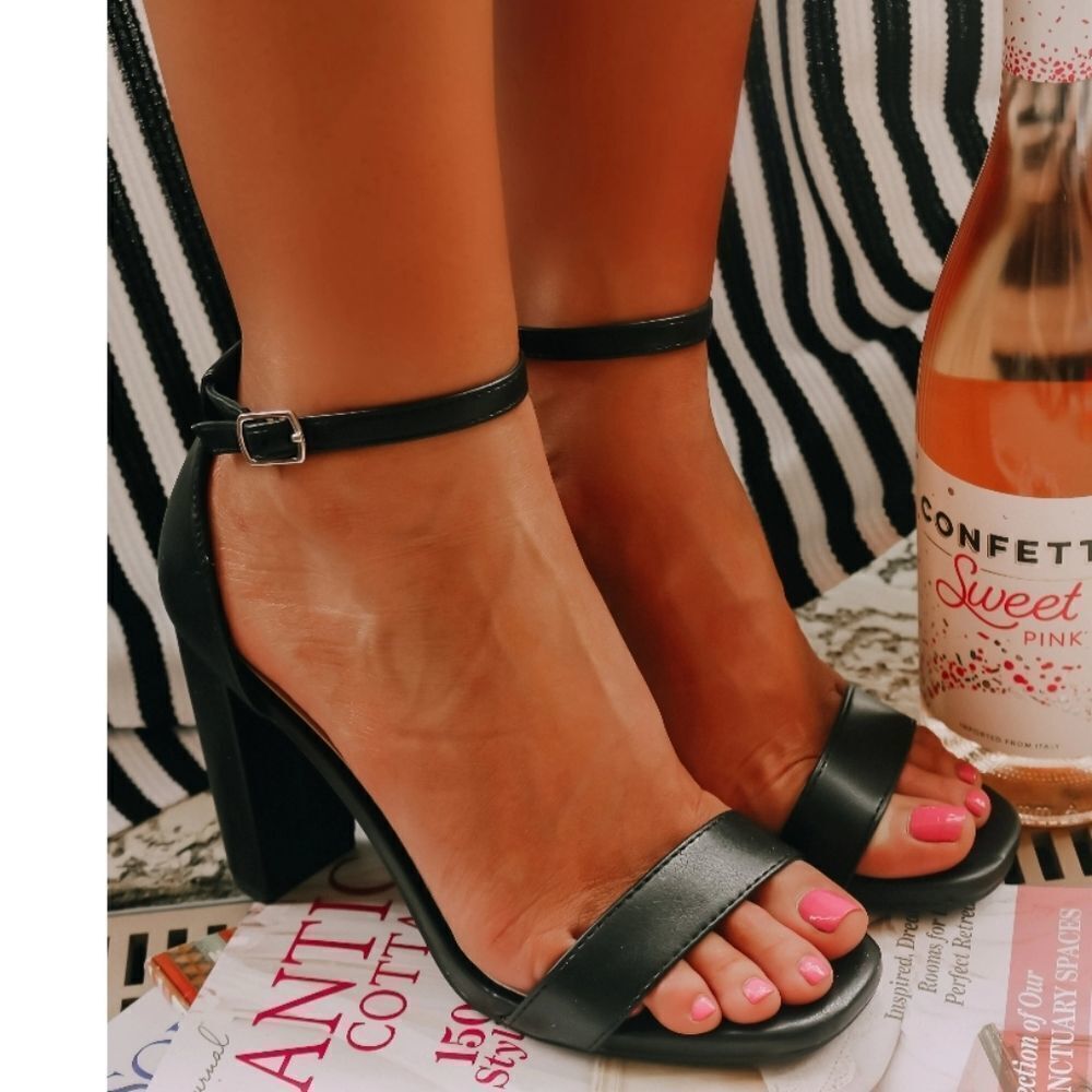BRAND NEW ROUGE HIGH HEEL OPEN TOE BLOCK ANKLE STRAP ONE BAND STRAP SANDAL